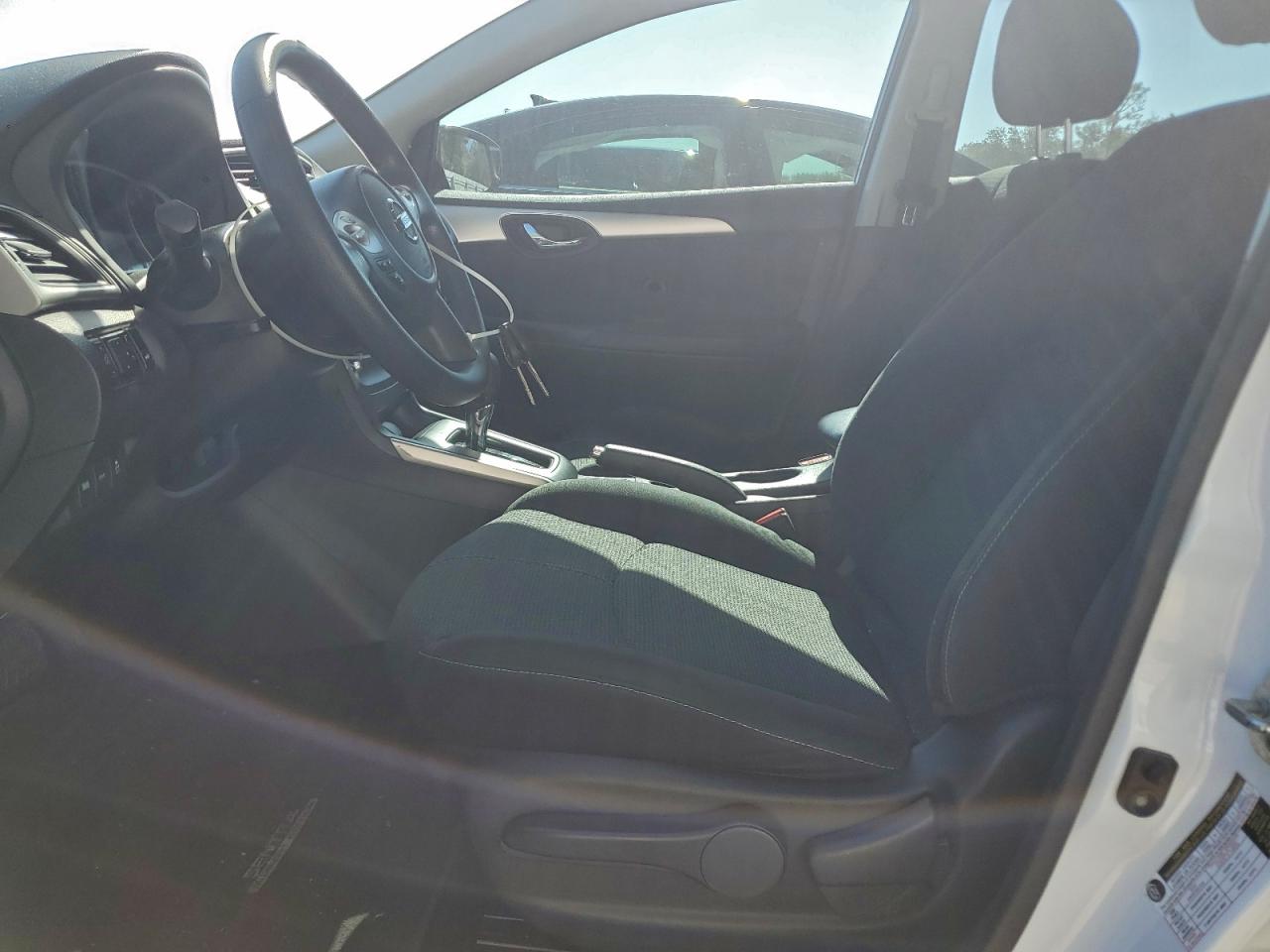 2018 NISSAN SENTRA S photo 7