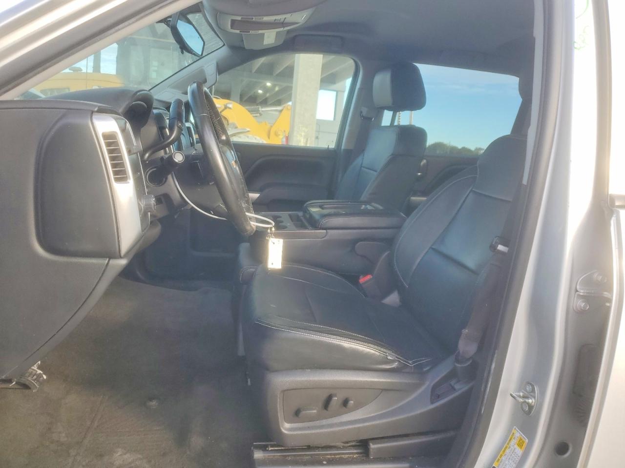 2015 CHEVROLET SILVERADO C1500 LT photo 7