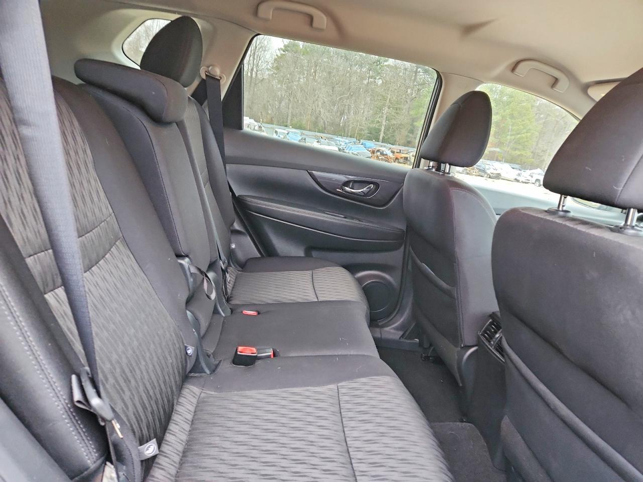 2018 NISSAN ROGUE S photo 11