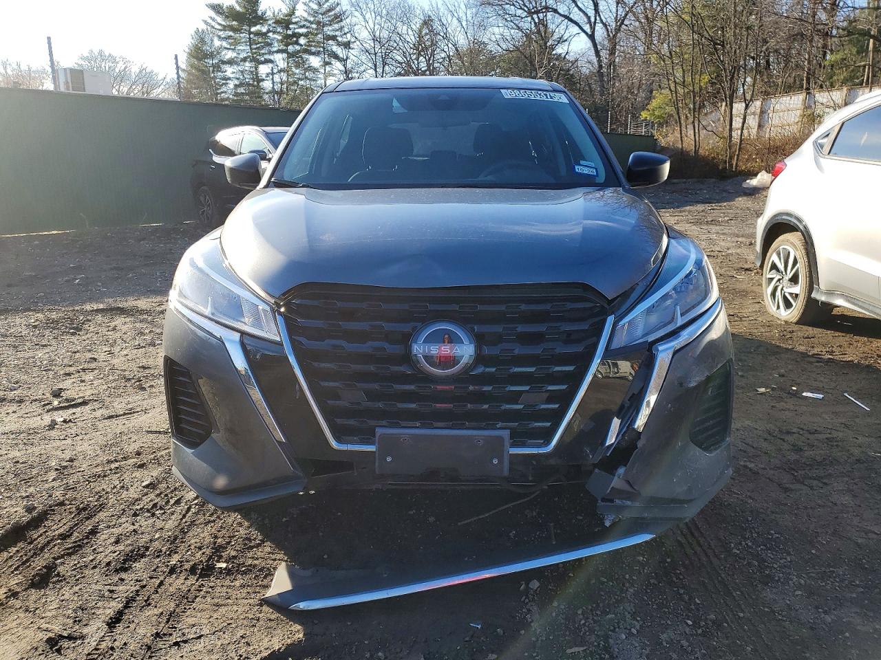 2023 NISSAN KICKS S photo 5