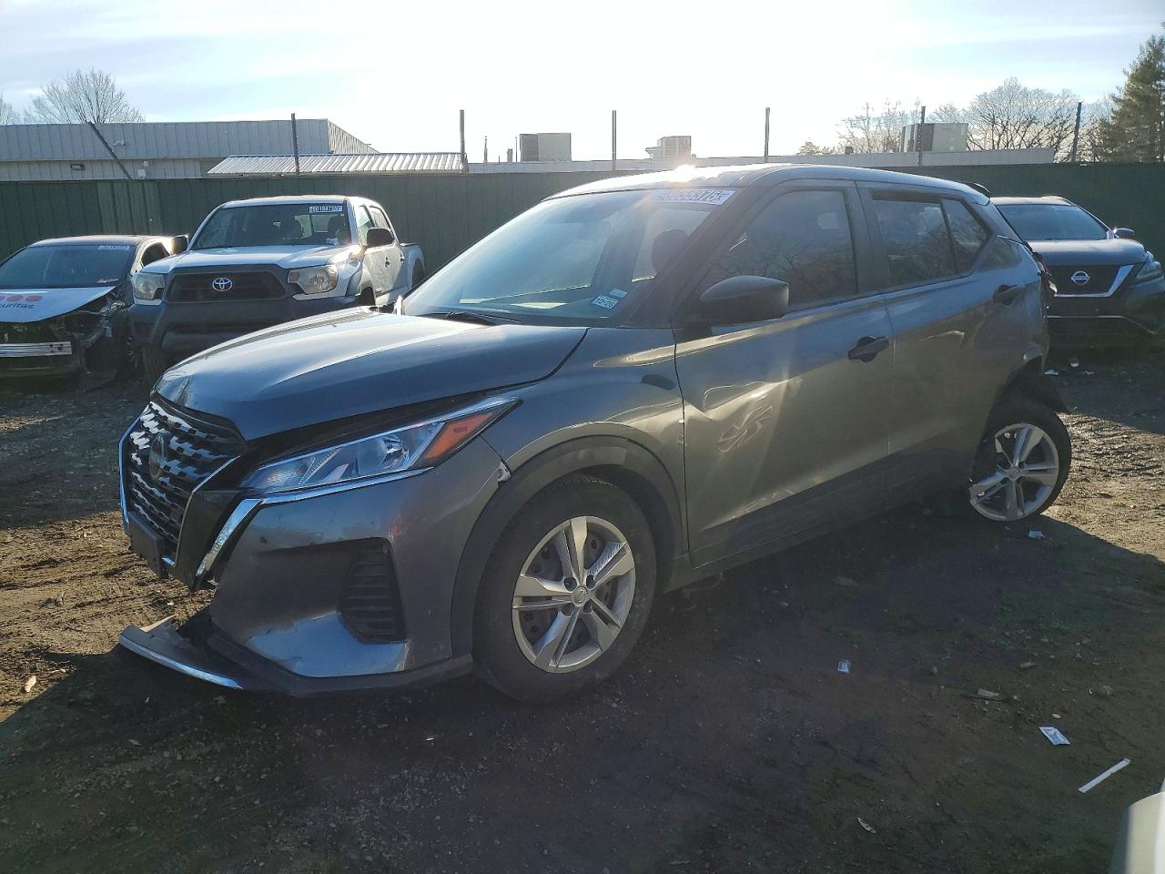2023 NISSAN KICKS