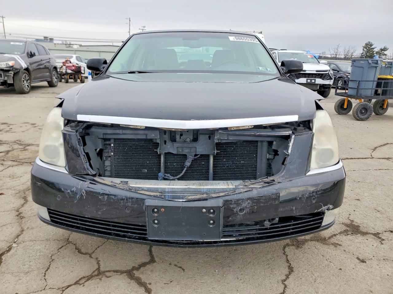 2009 CADILLAC DTS photo 5