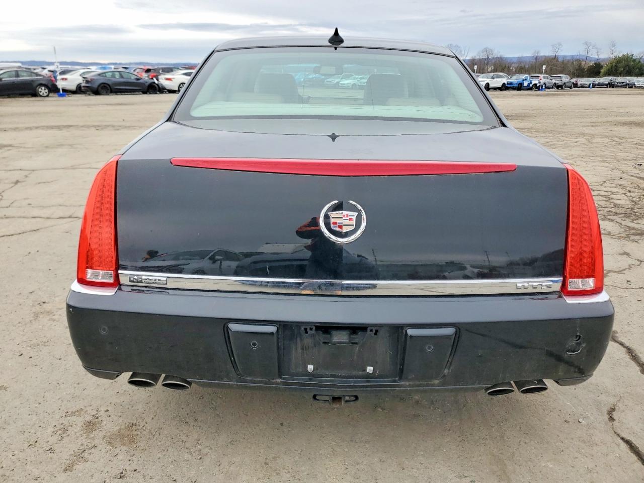 2009 CADILLAC DTS photo 6