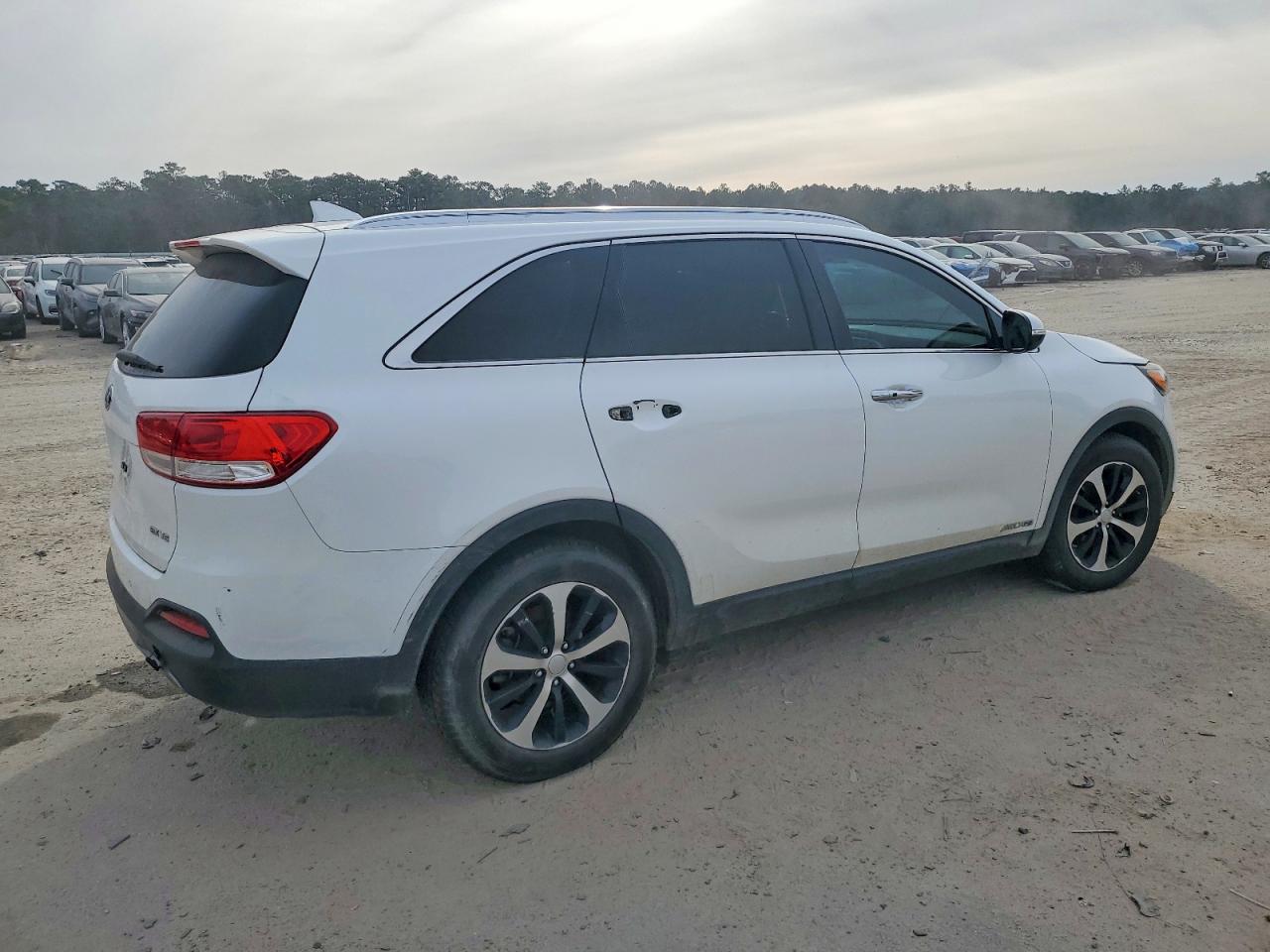 2016 KIA SORENTO EX photo 3