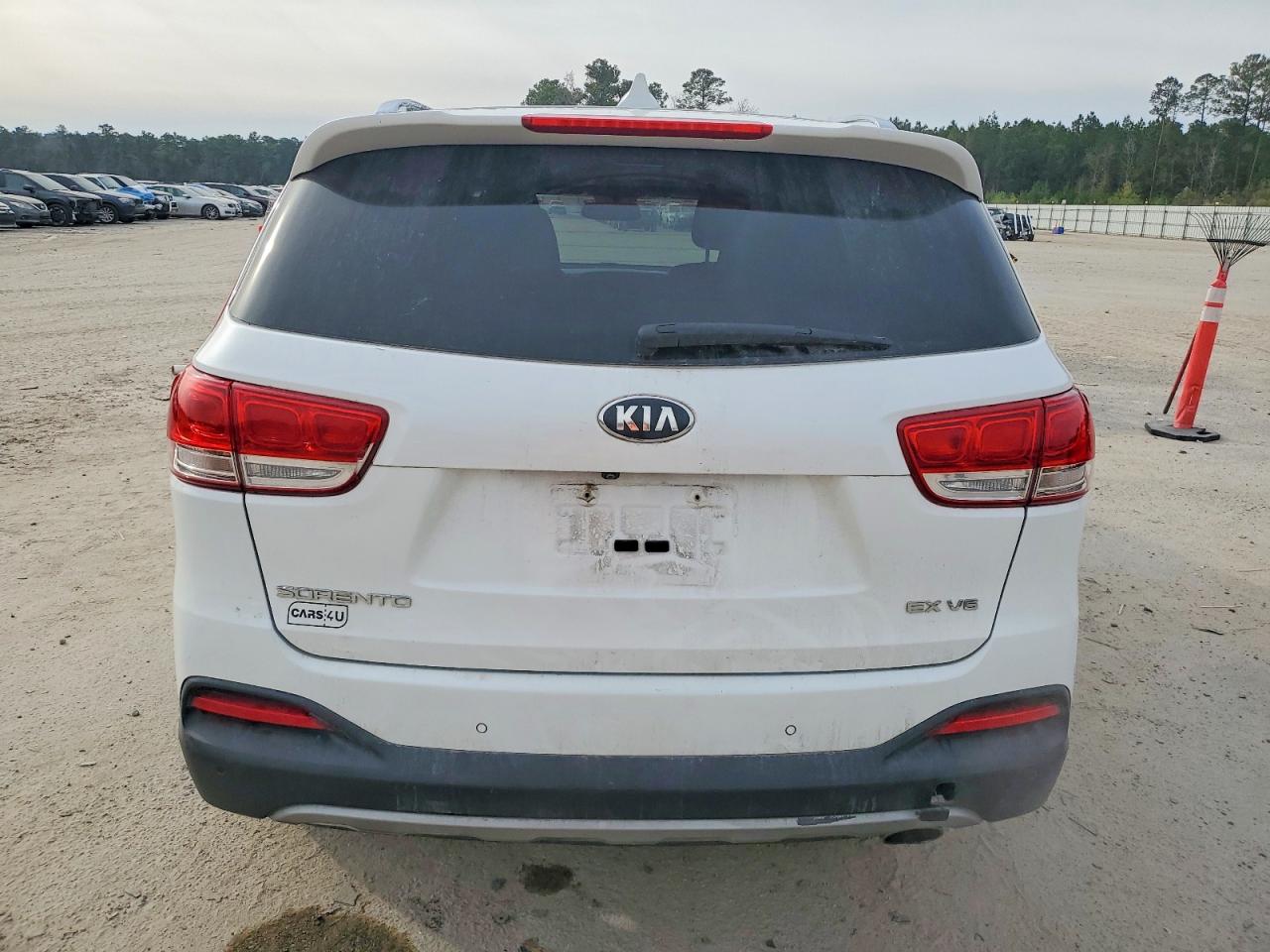 2016 KIA SORENTO EX photo 6