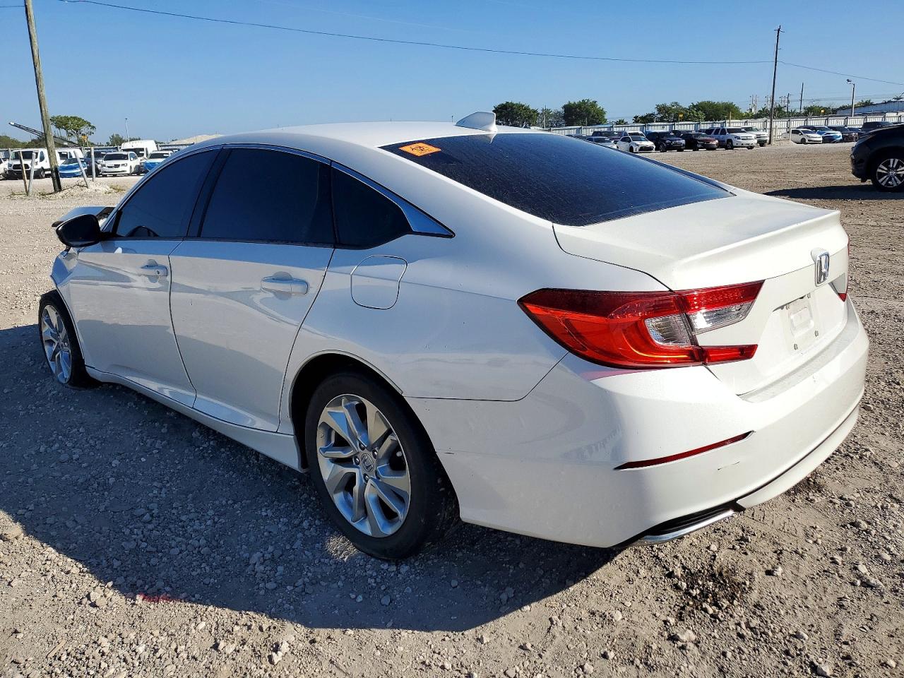 2018 HONDA ACCORD LX photo 2