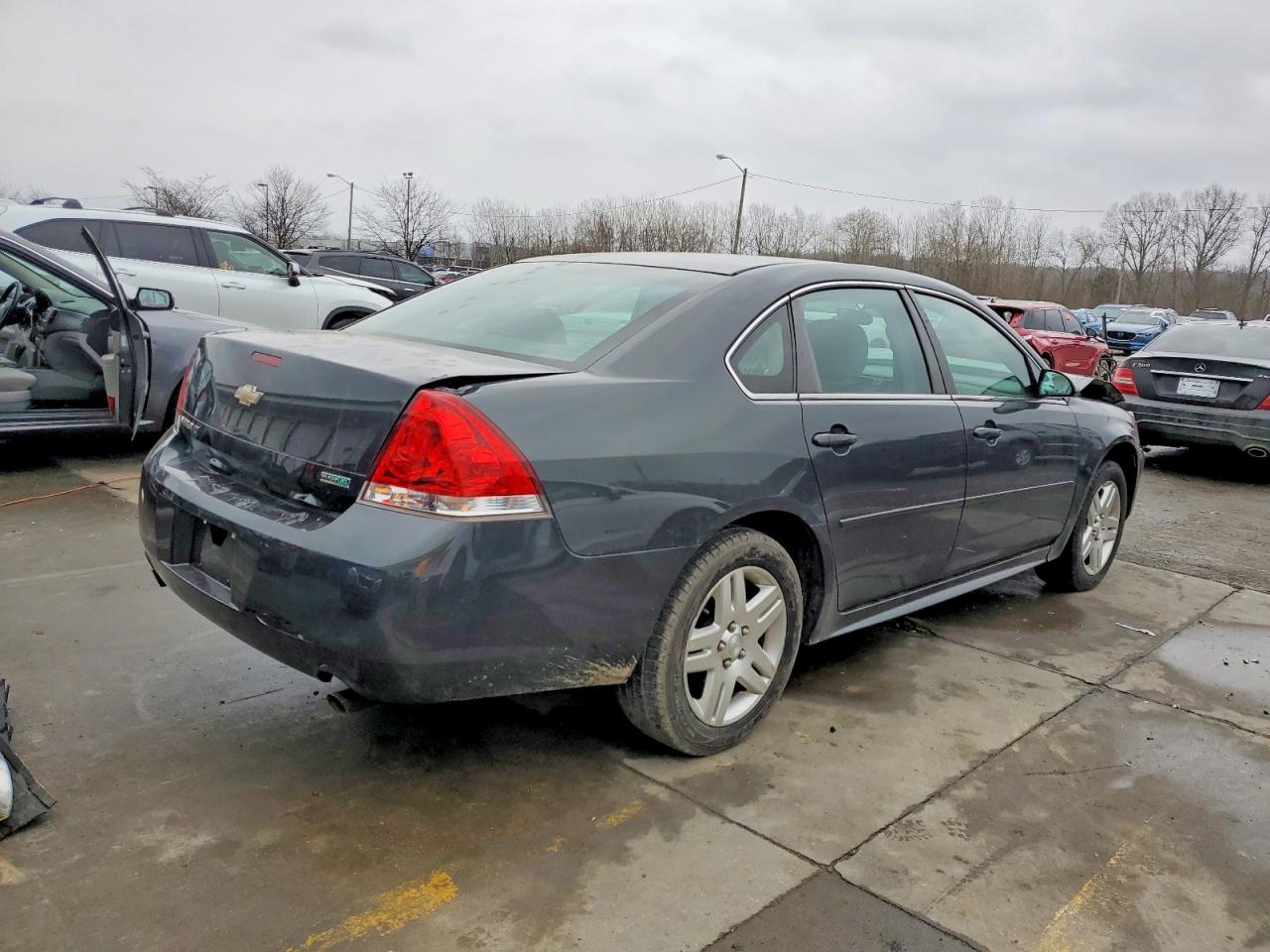 2013 CHEVROLET IMPALA LT photo 3