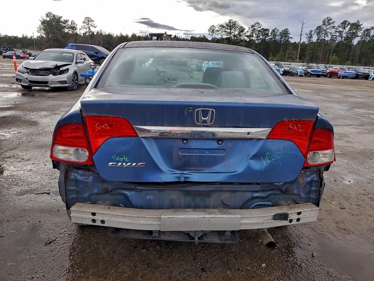 2010 HONDA CIVIC LX photo 6