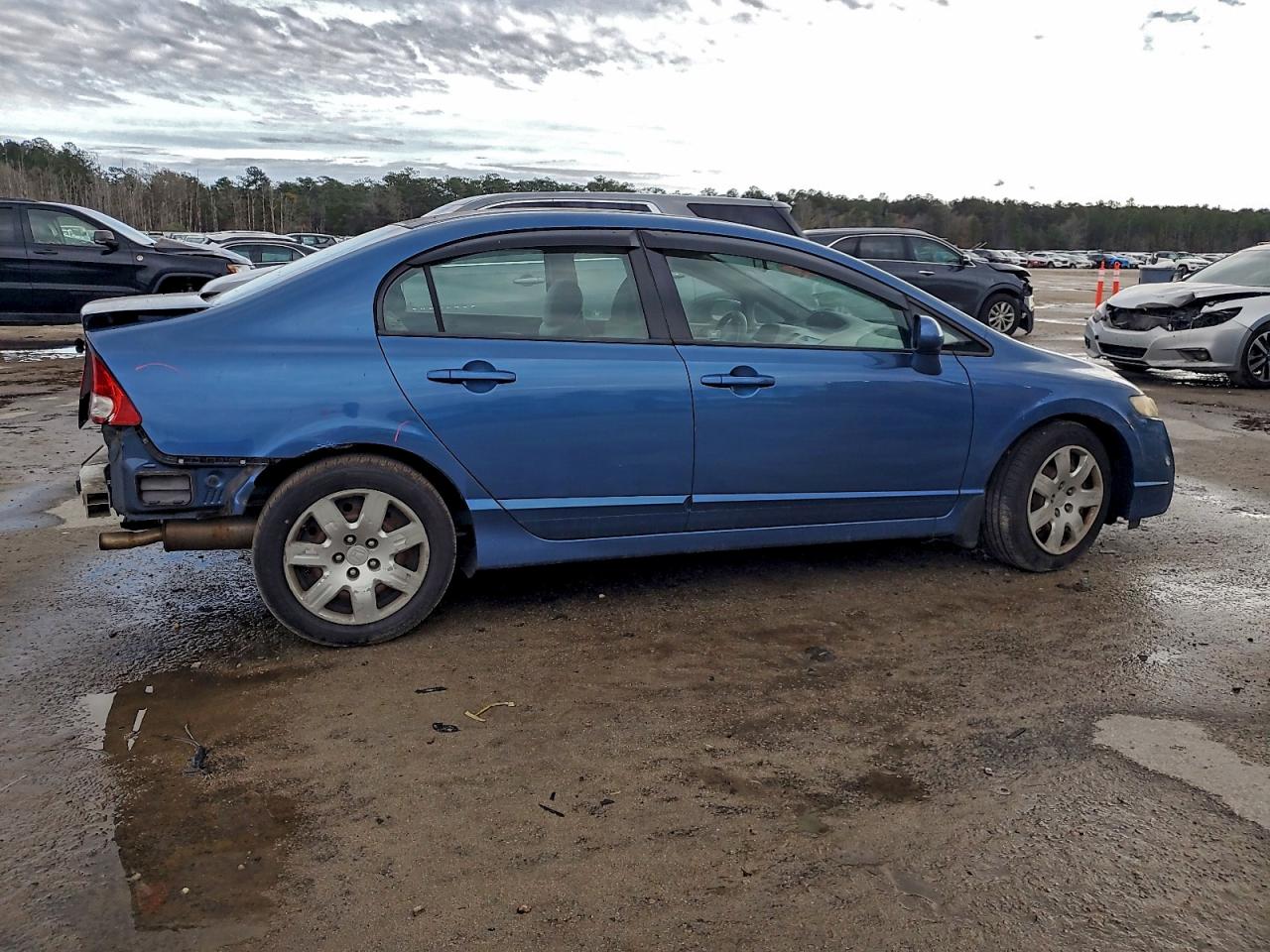 2010 HONDA CIVIC LX photo 3