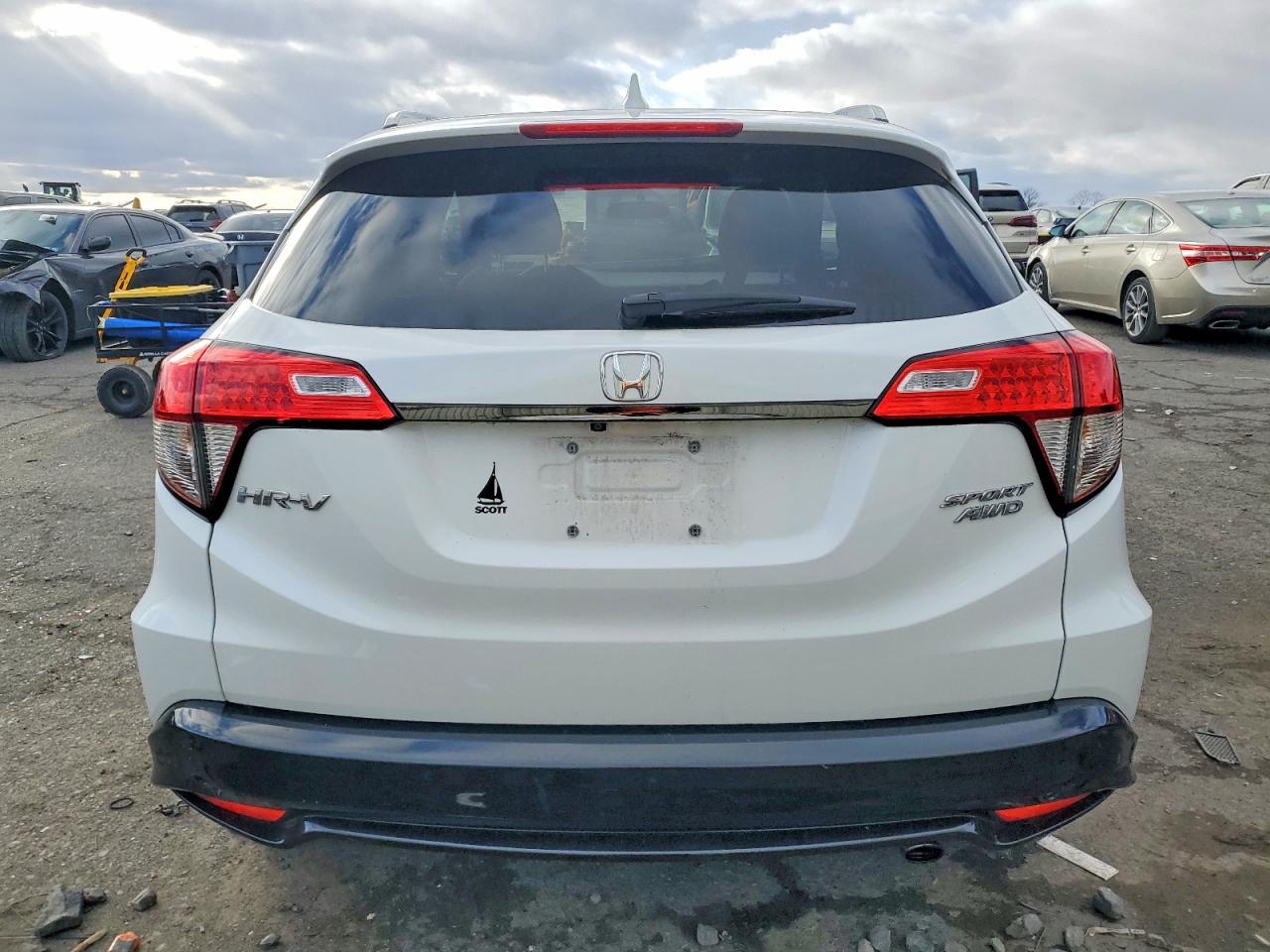 2021 HONDA HR-V SPORT photo 6