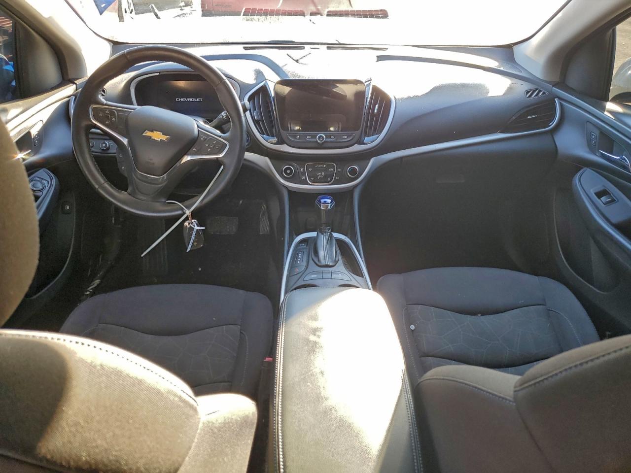 2017 CHEVROLET VOLT LT photo 8