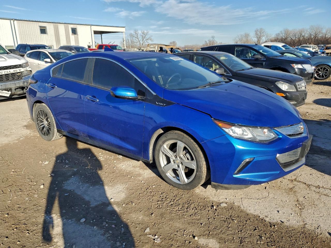 2017 CHEVROLET VOLT LT photo 4