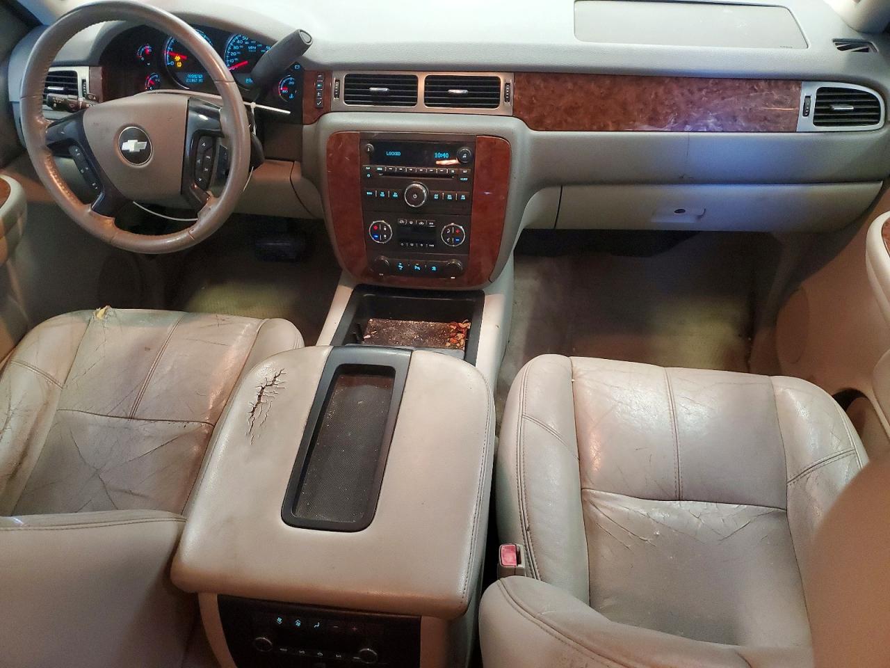 2007 CHEVROLET SUBURBAN C1500 photo 8