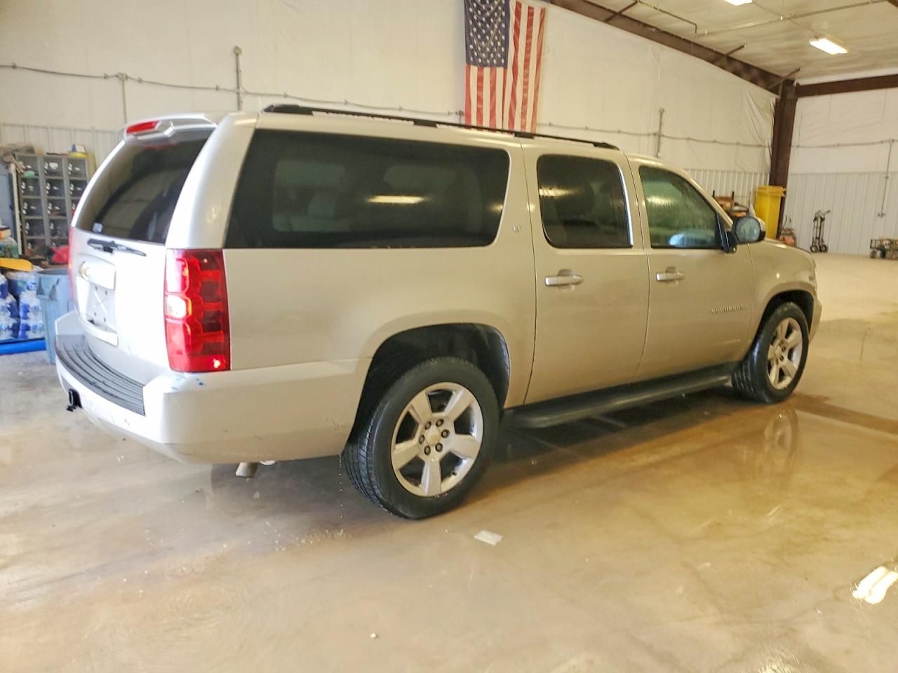 2007 CHEVROLET SUBURBAN C1500 photo 3