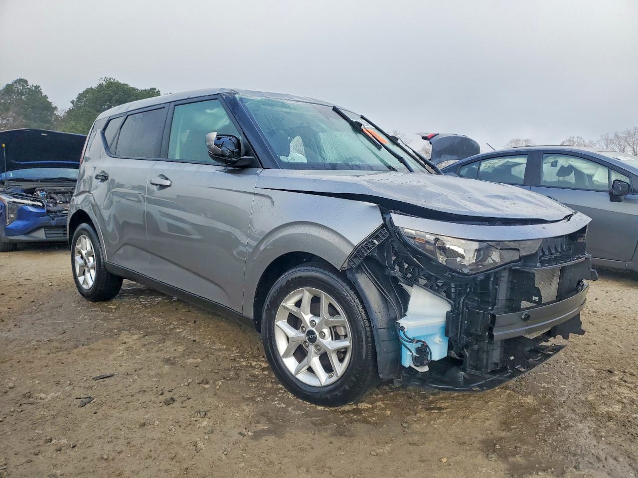 2025 KIA SOUL LX photo 4
