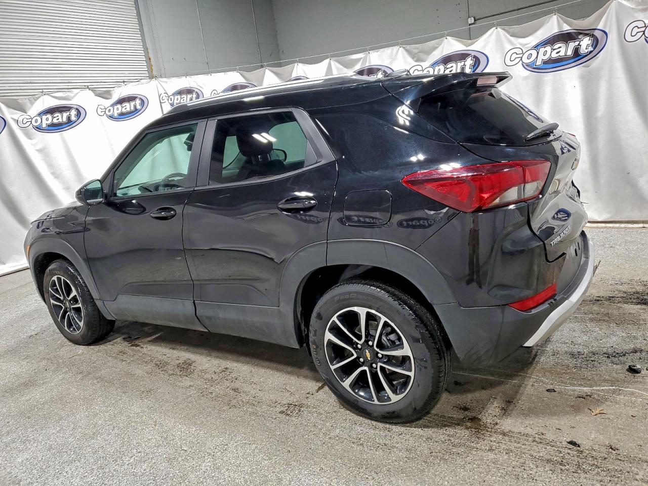 2025 CHEVROLET TRAILBLAZER LT photo 2