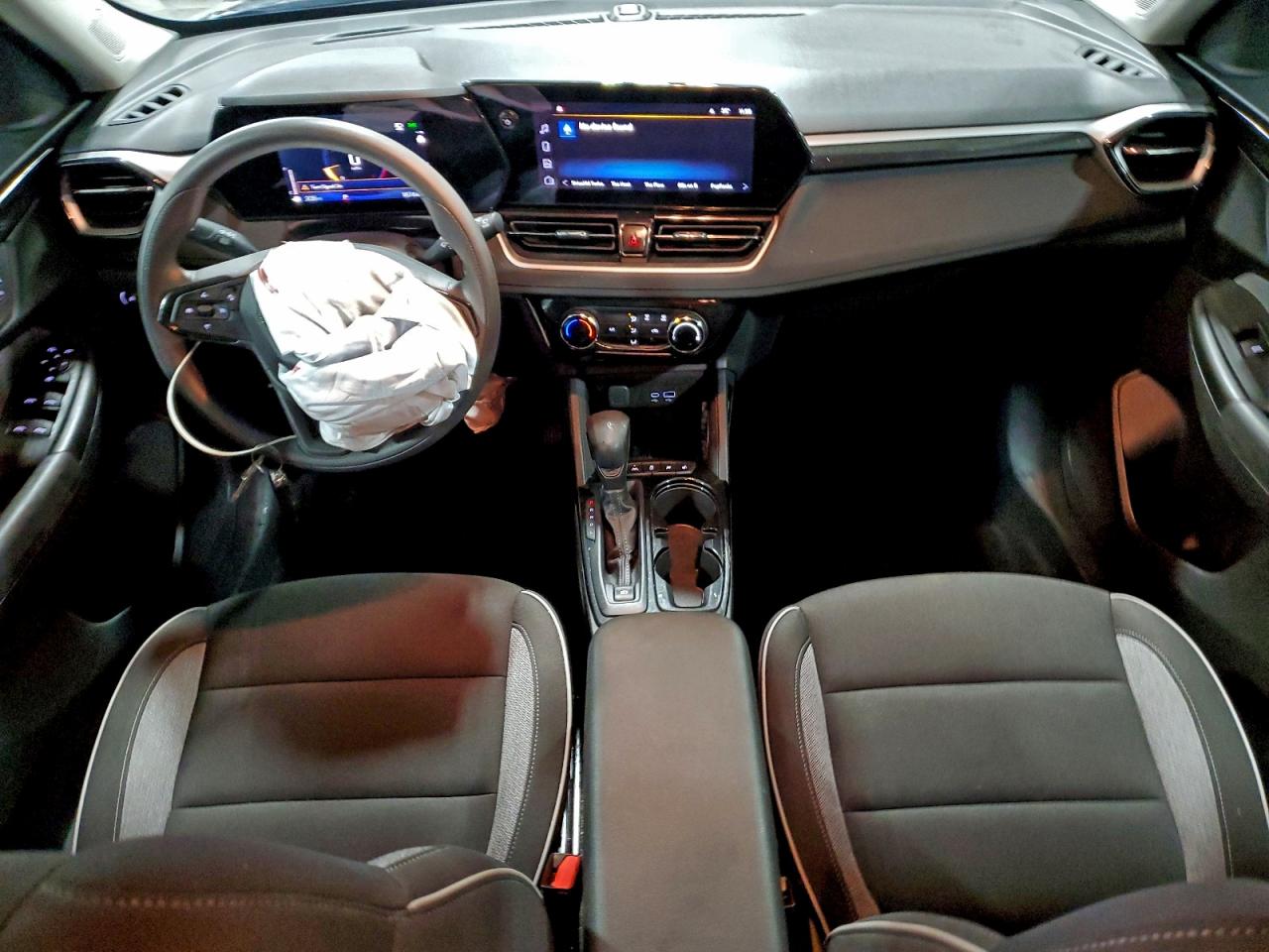 2025 CHEVROLET TRAILBLAZER LT photo 8