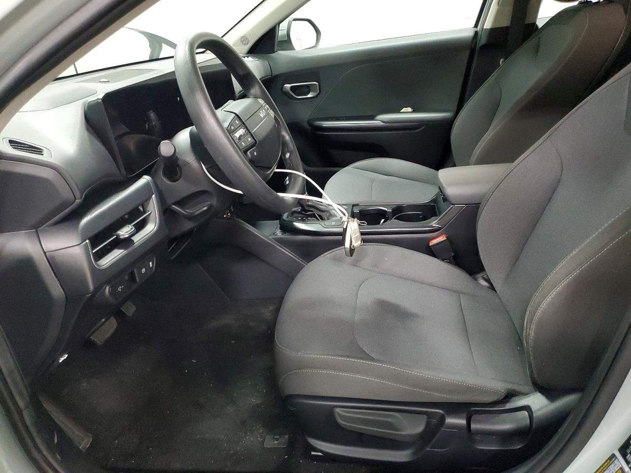 2025 KIA K4 LX photo 7