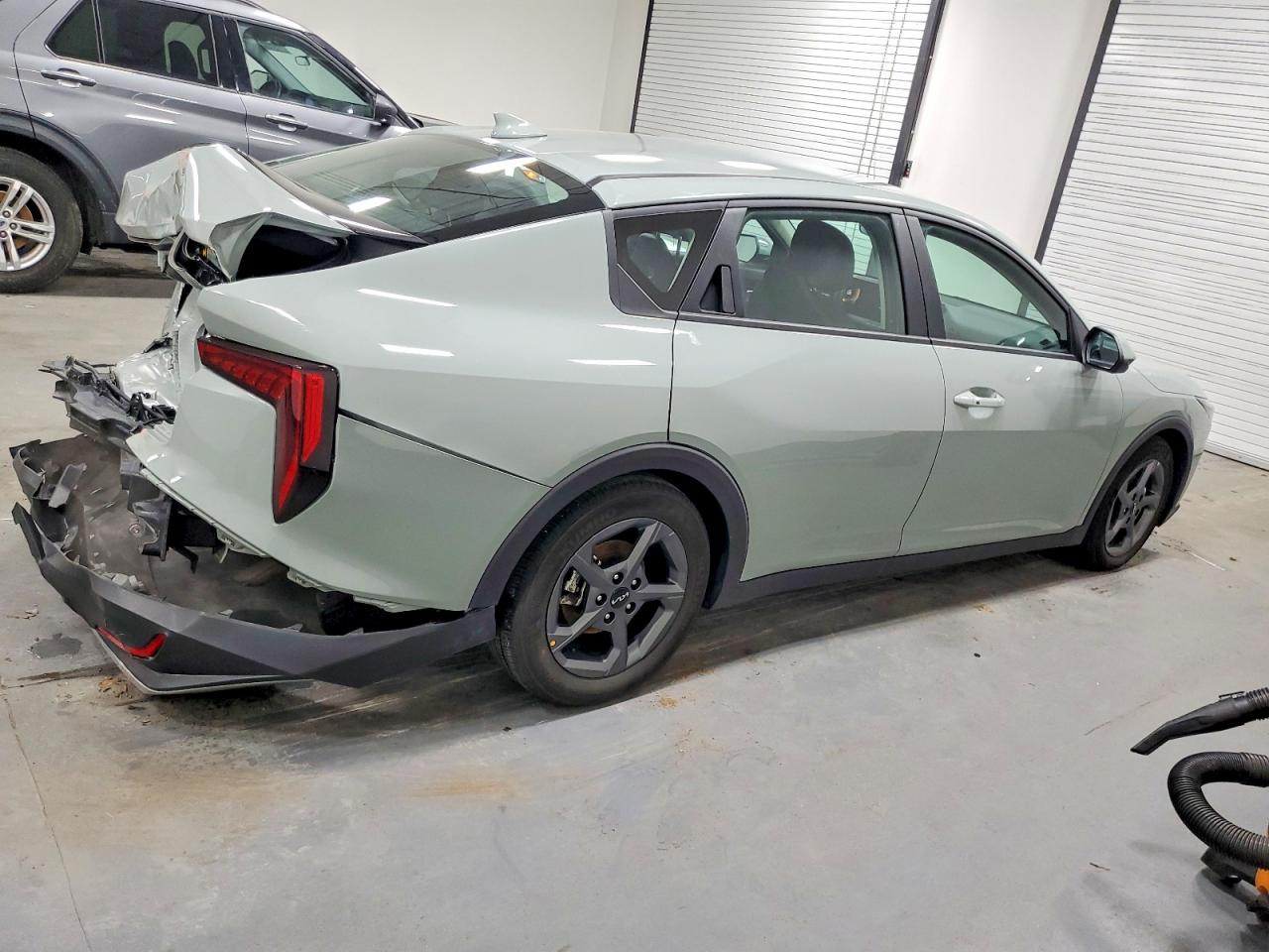 2025 KIA K4 LX photo 3