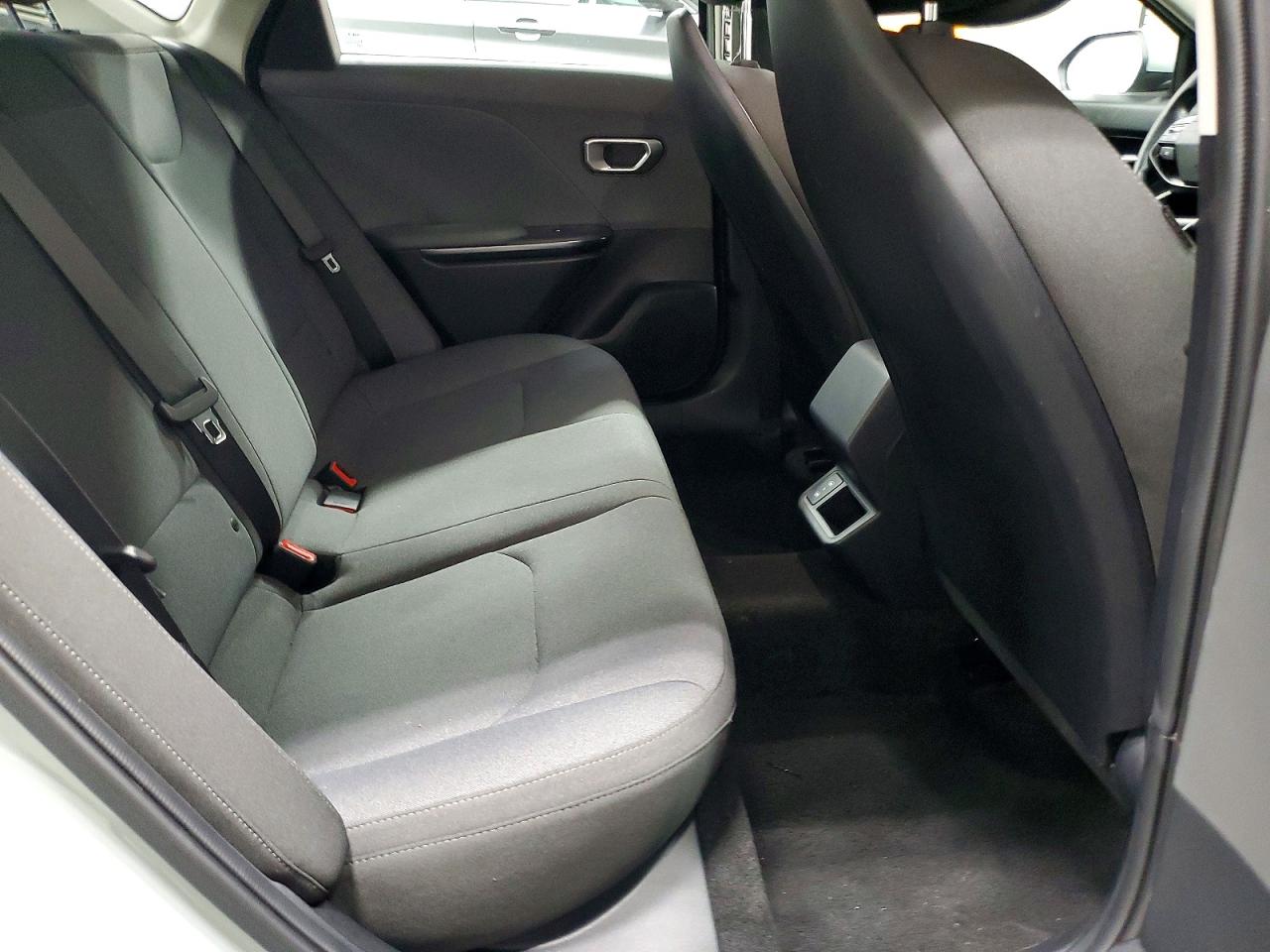 2025 KIA K4 LX photo 10