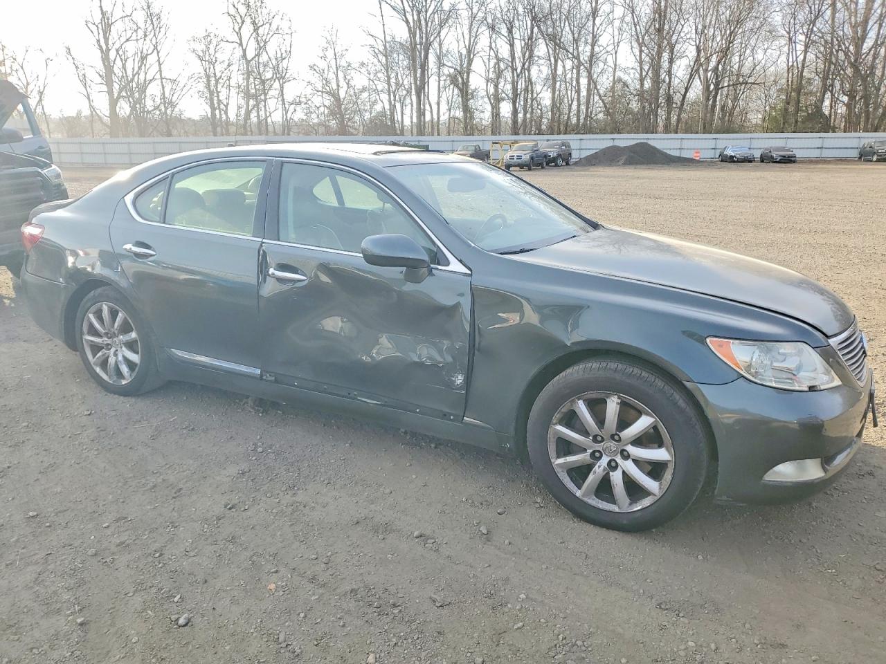 2008 LEXUS LS 460 photo 4