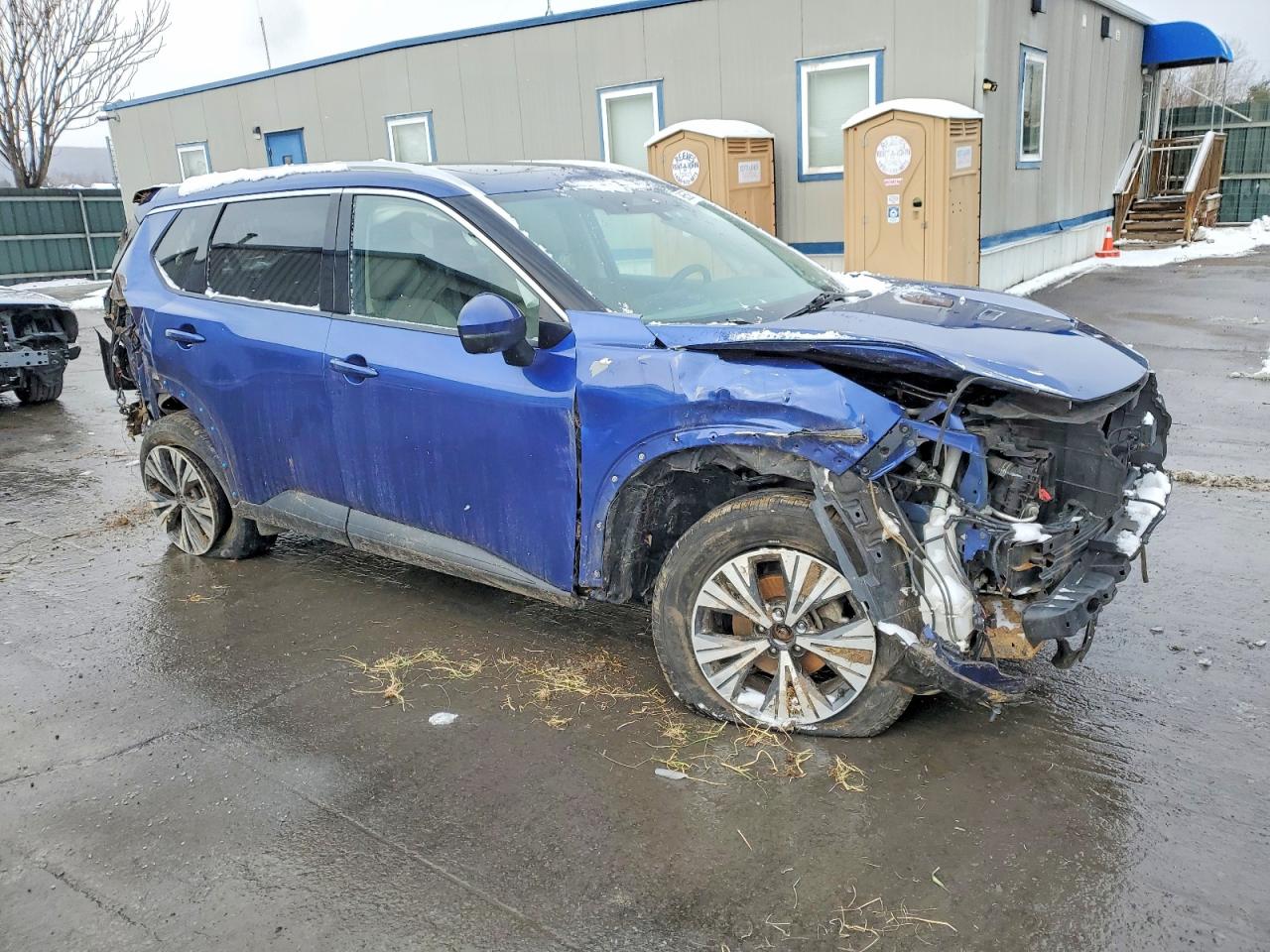 2021 NISSAN ROGUE SV photo 4