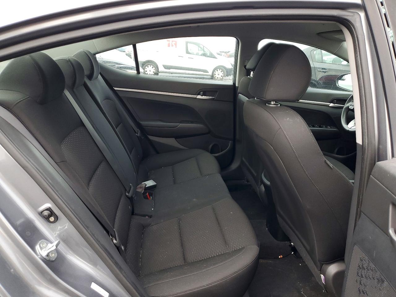 2019 HYUNDAI ELANTRA SE photo 10