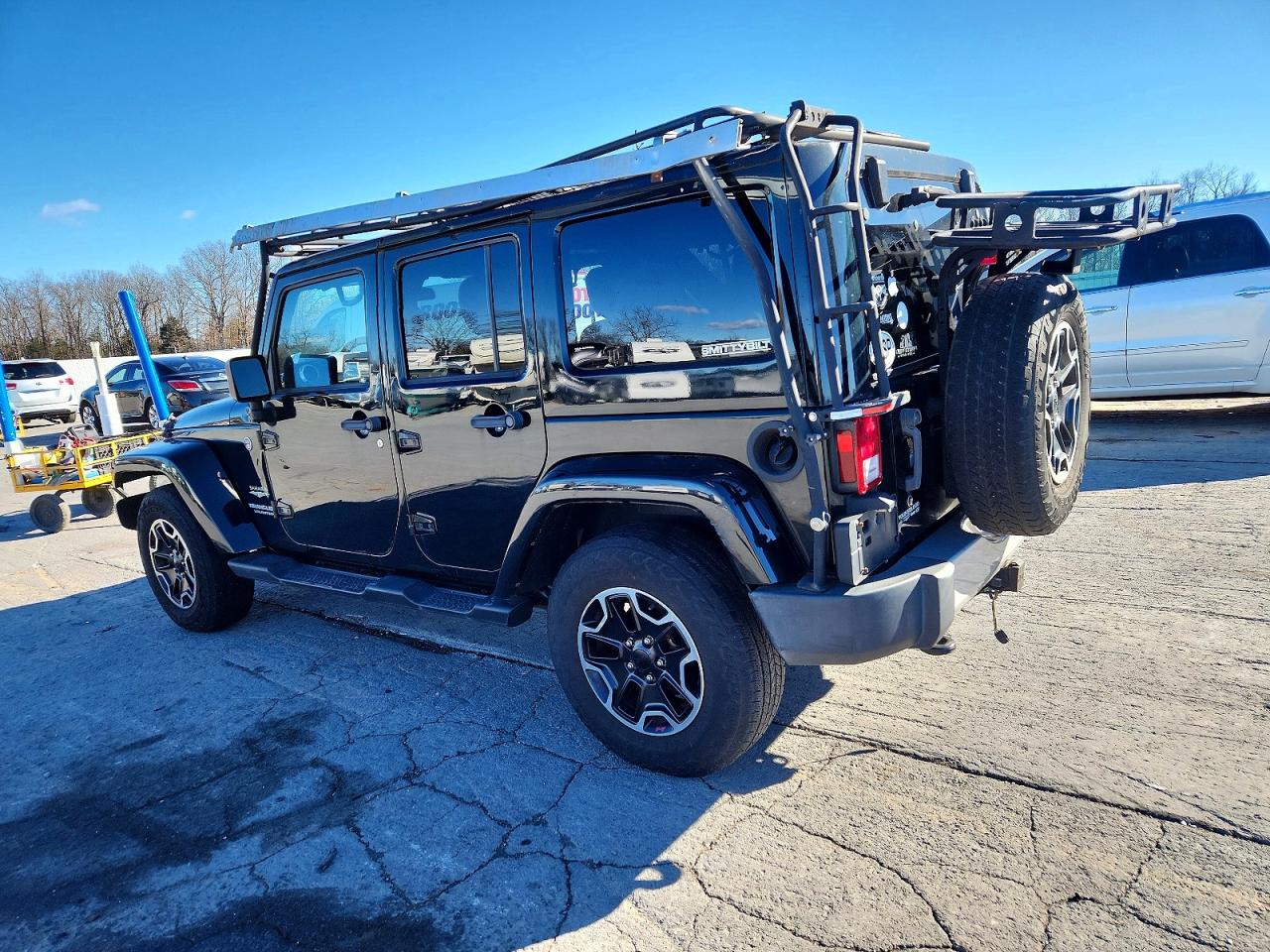 2012 JEEP WRANGLER UNLIMITED SAHARA photo 2