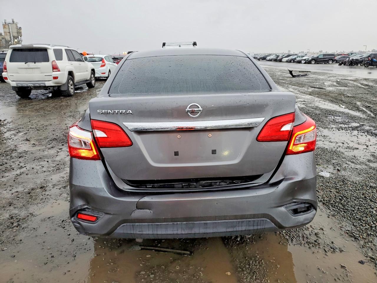 2016 NISSAN SENTRA S photo 6