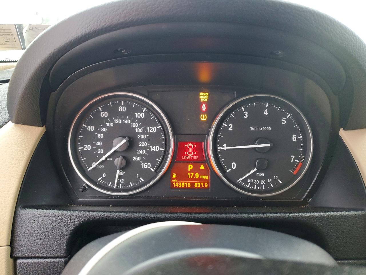 2015 BMW X1 XDRIVE28I photo 9