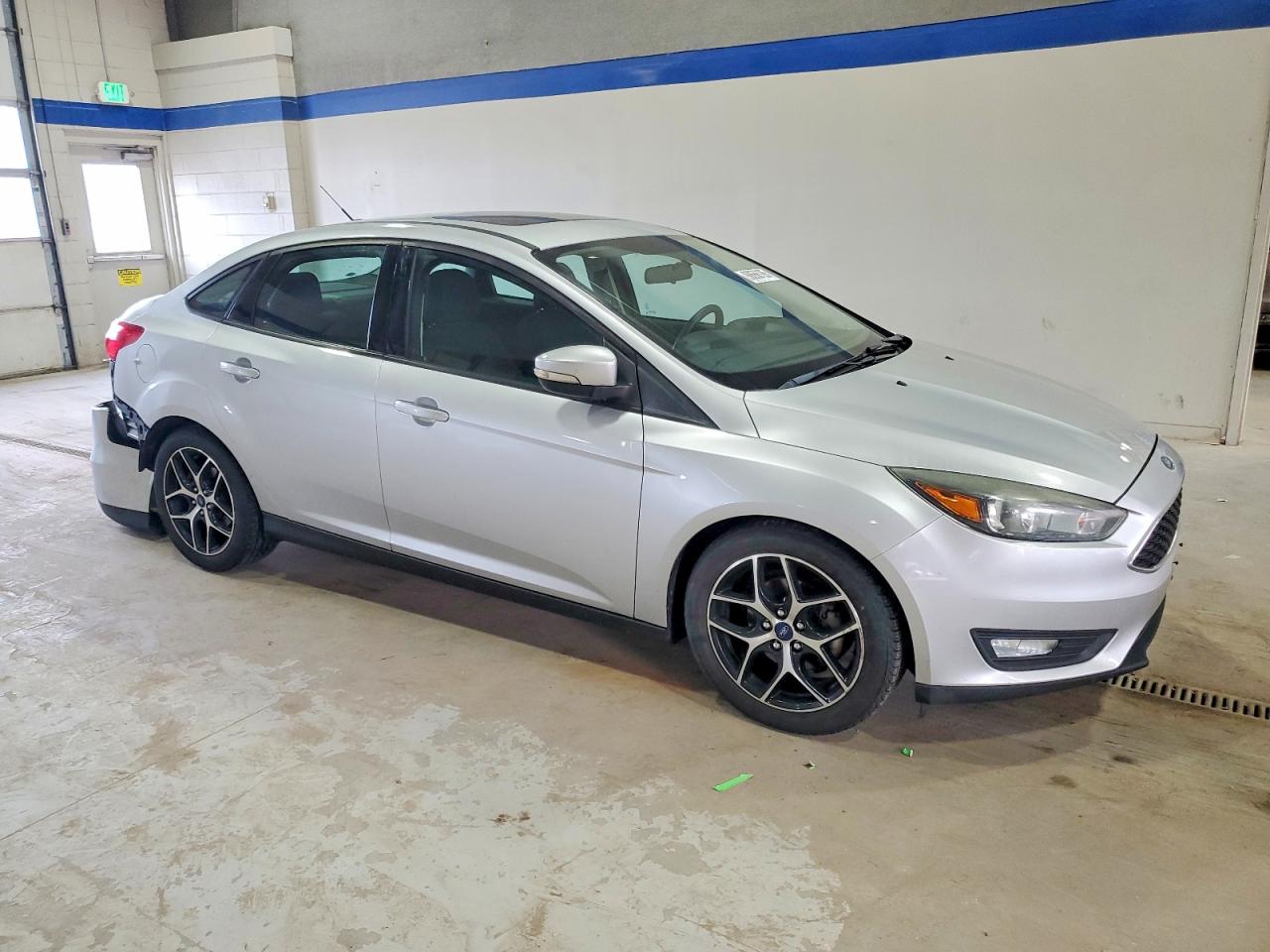 2017 FORD FOCUS SEL photo 4