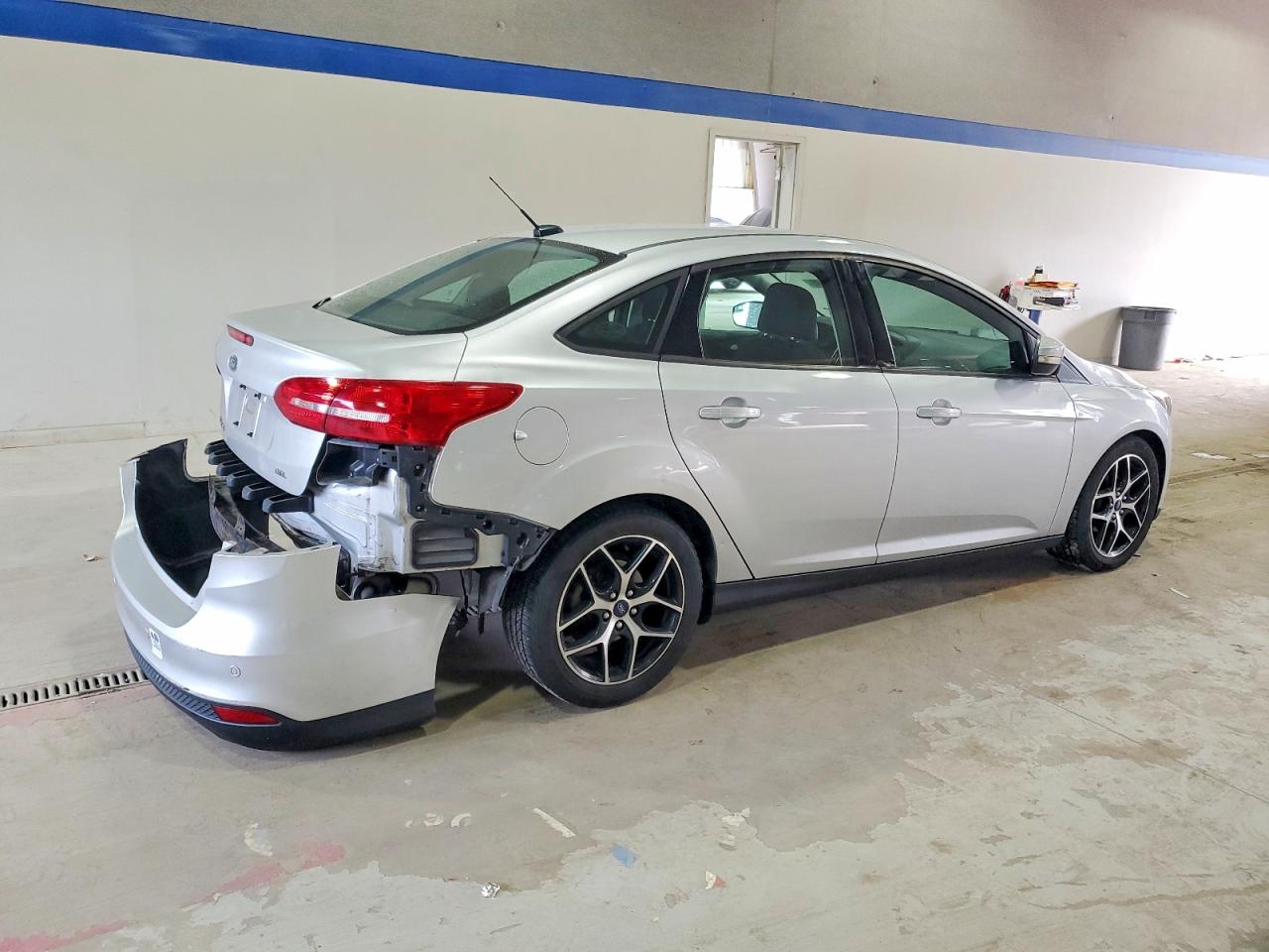 2017 FORD FOCUS SEL photo 3