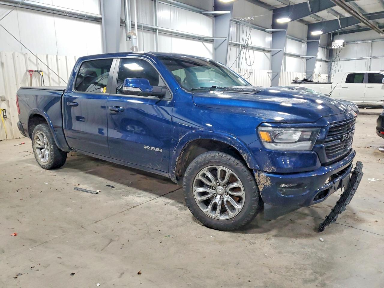 2021 RAM 1500 LARAMIE photo 4