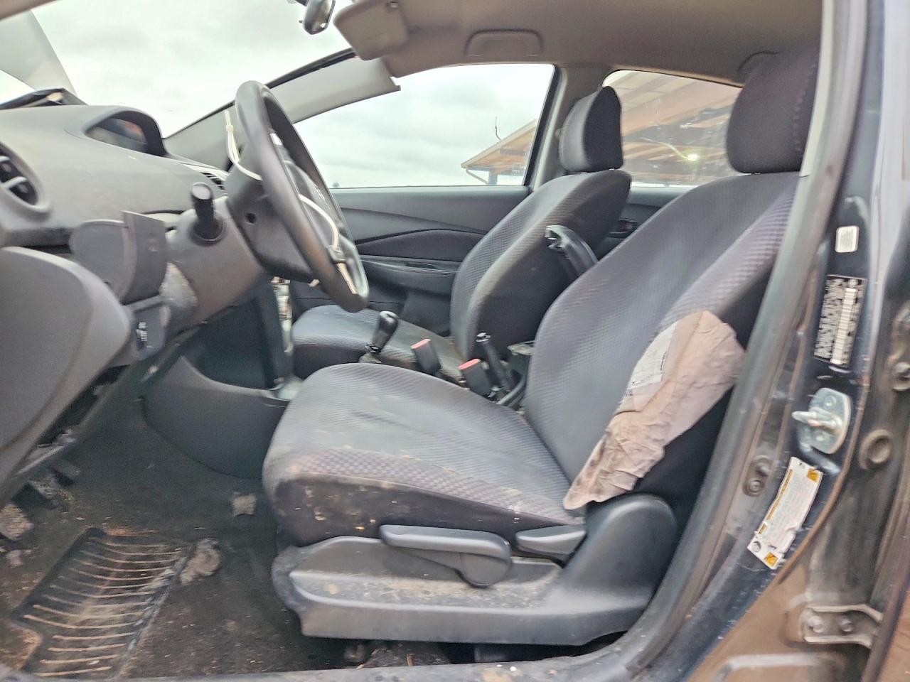 2008 TOYOTA YARIS photo 7