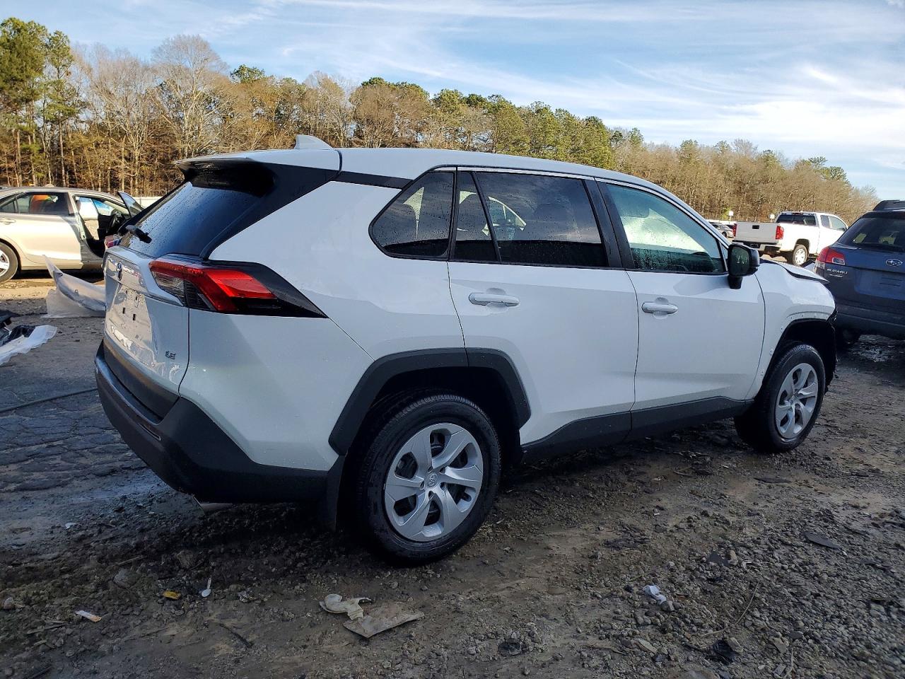 2025 TOYOTA RAV4 LE photo 3