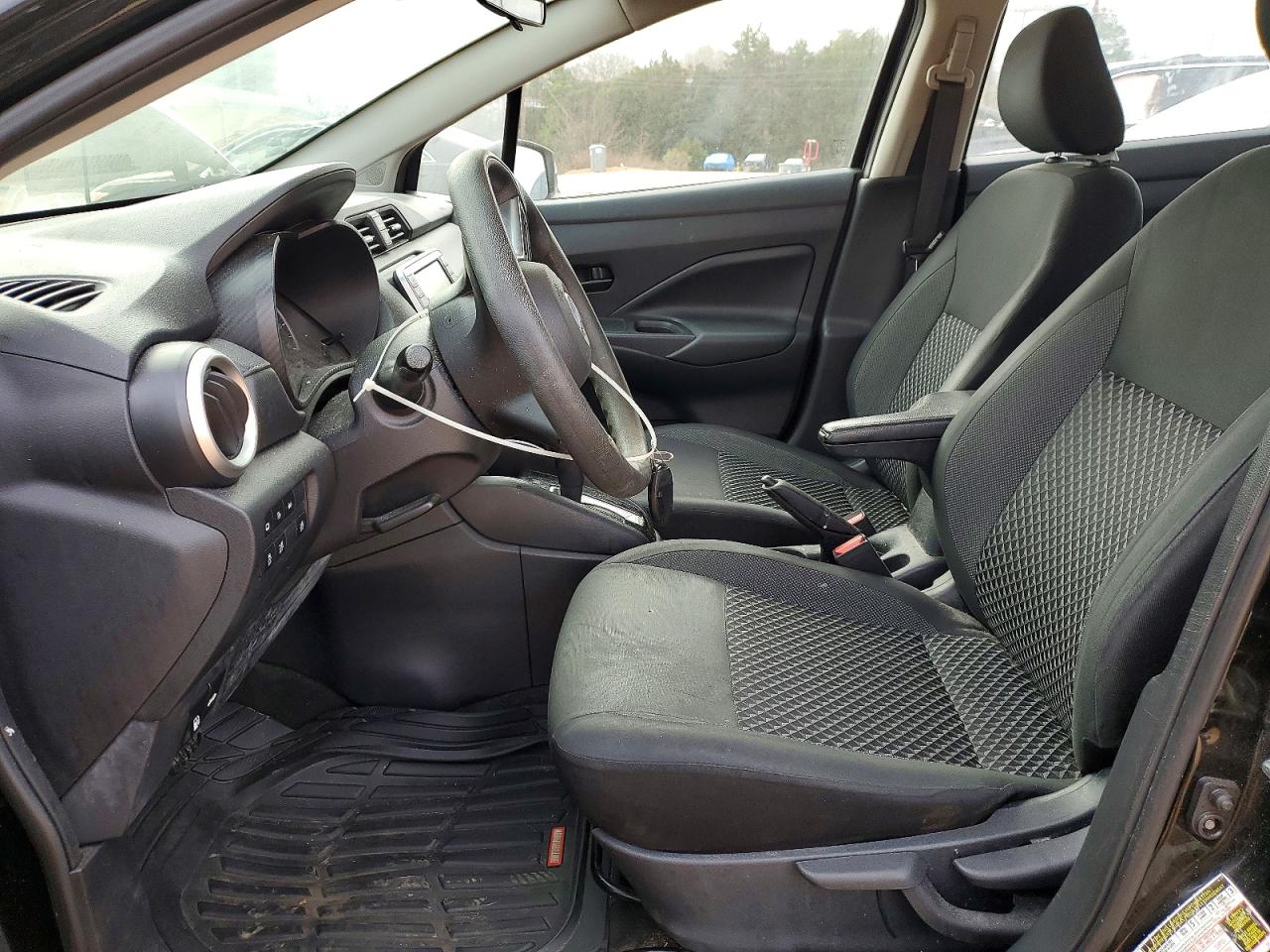 2020 NISSAN VERSA S photo 7
