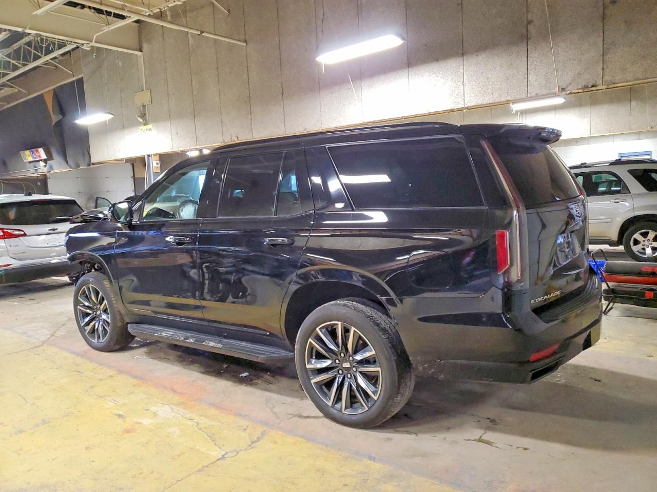 2021 CADILLAC ESCALADE SPORT PLATINUM photo 2