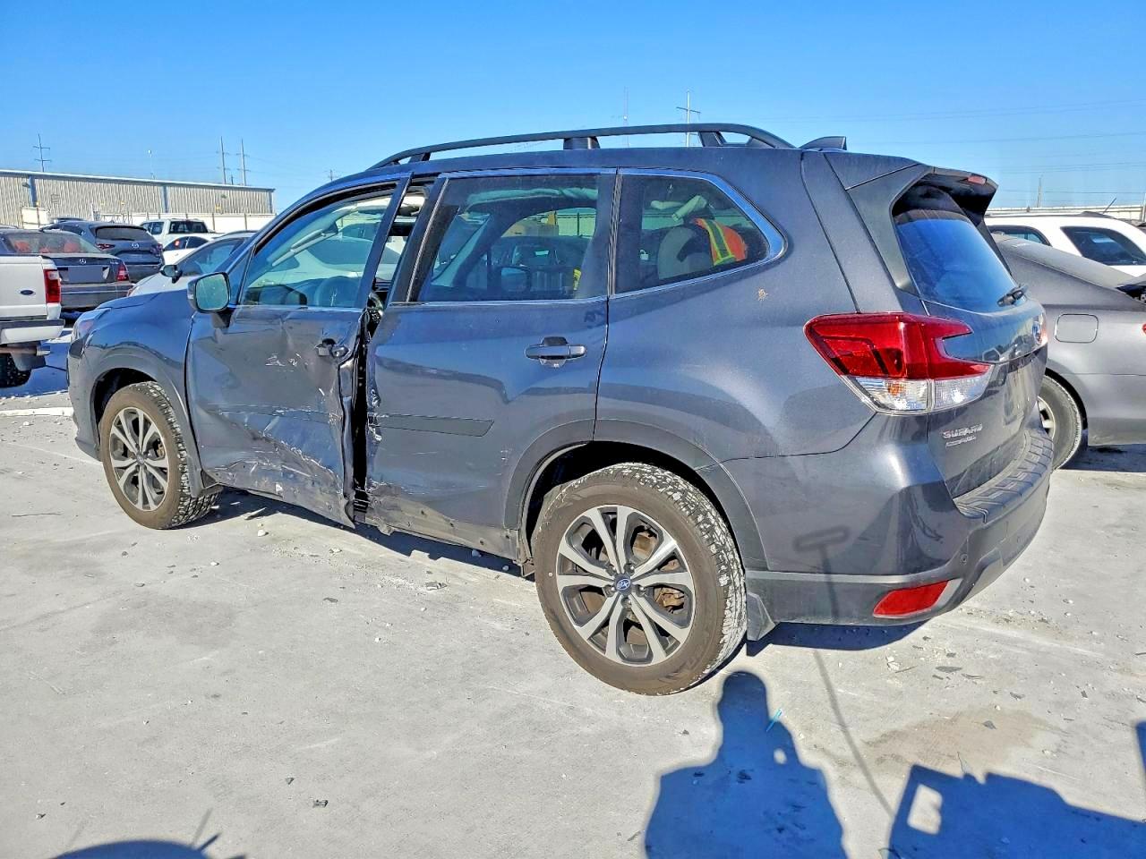 2022 SUBARU FORESTER LIMITED photo 2