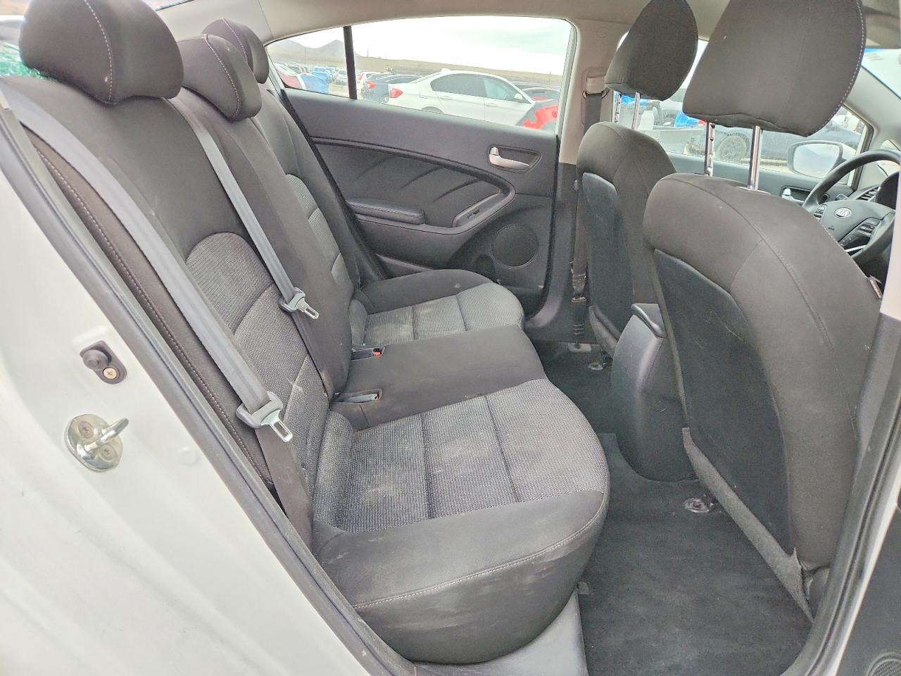 2018 KIA FORTE LX photo 10
