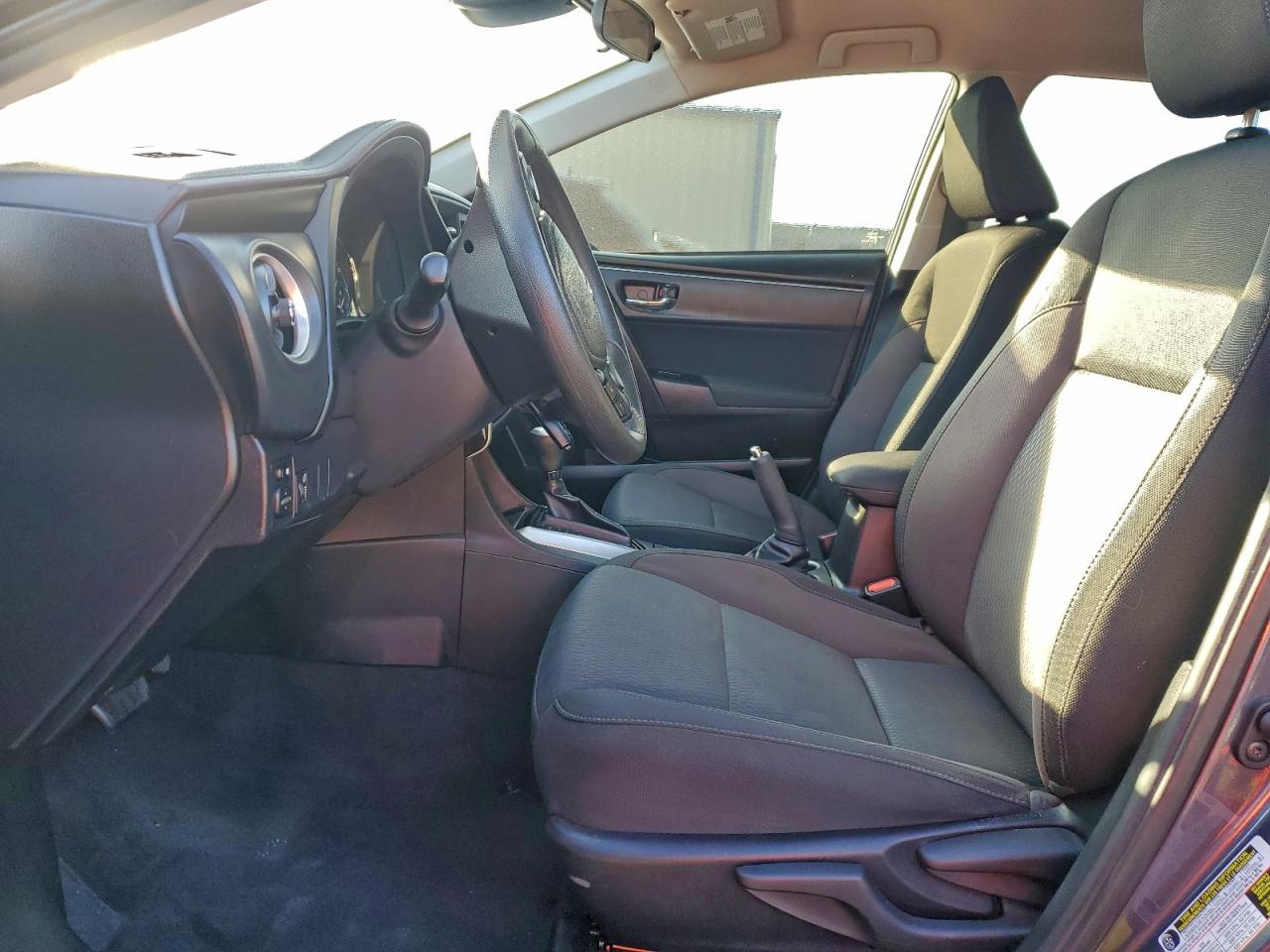2019 TOYOTA COROLLA L photo 7