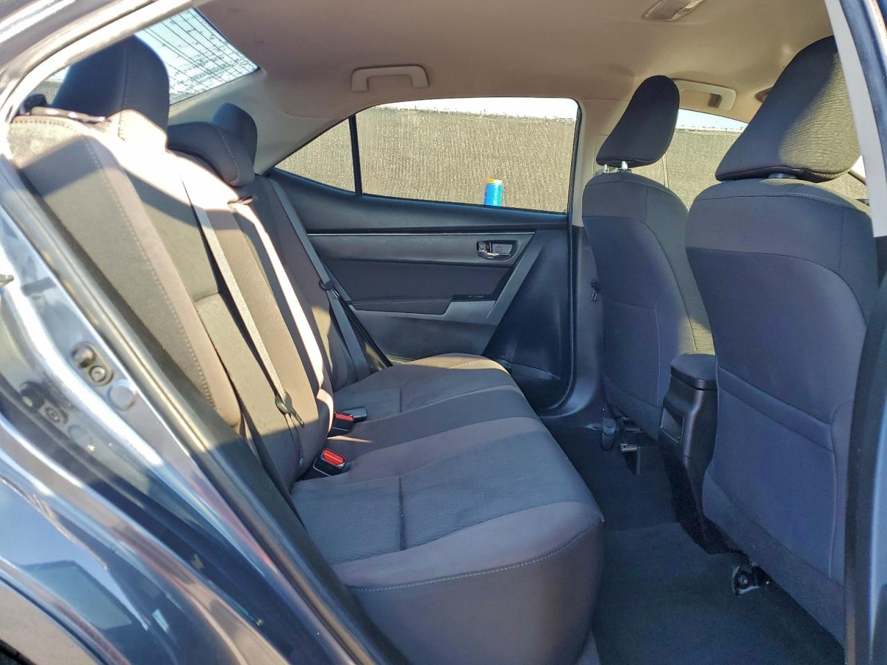2019 TOYOTA COROLLA L photo 10