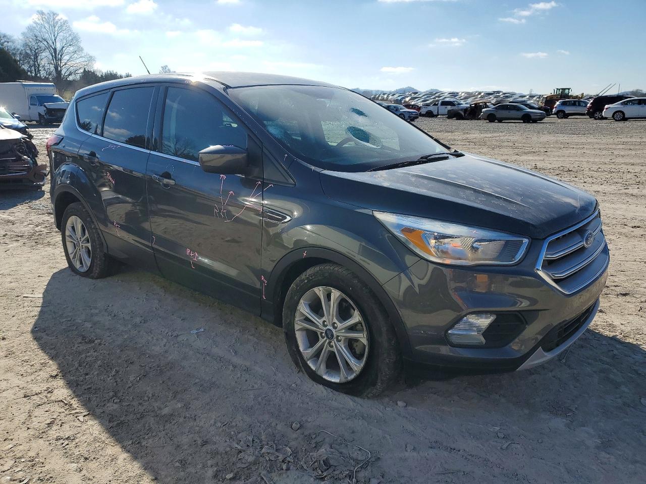 2019 FORD ESCAPE SE photo 4