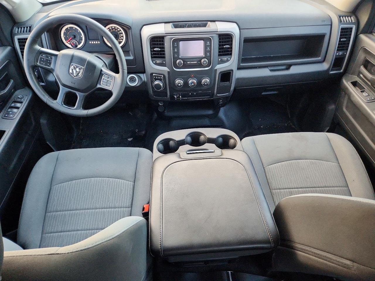 2023 RAM 1500 CLASSIC TRADESMAN photo 8