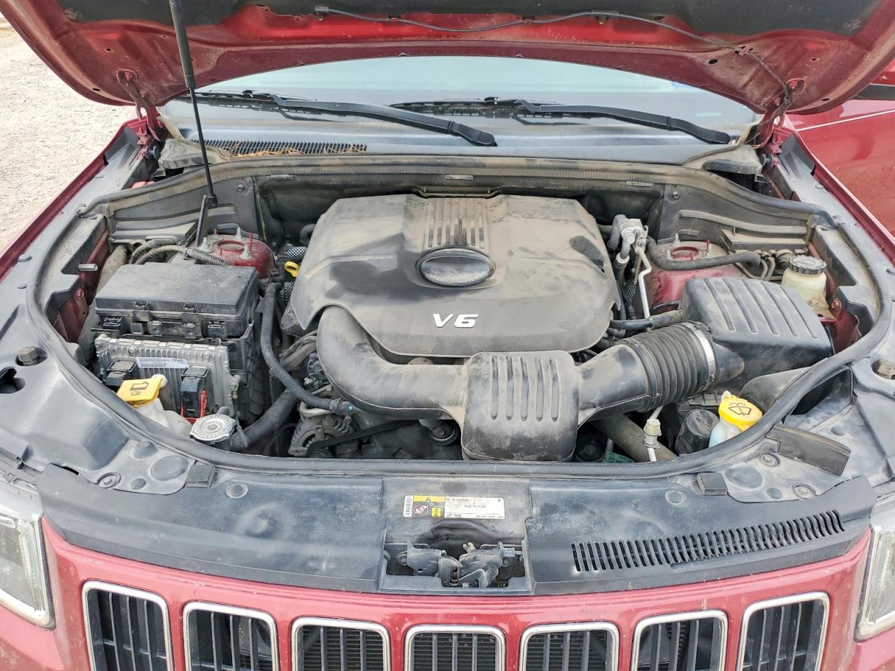2015 JEEP GRAND CHEROKEE LAREDO photo 12