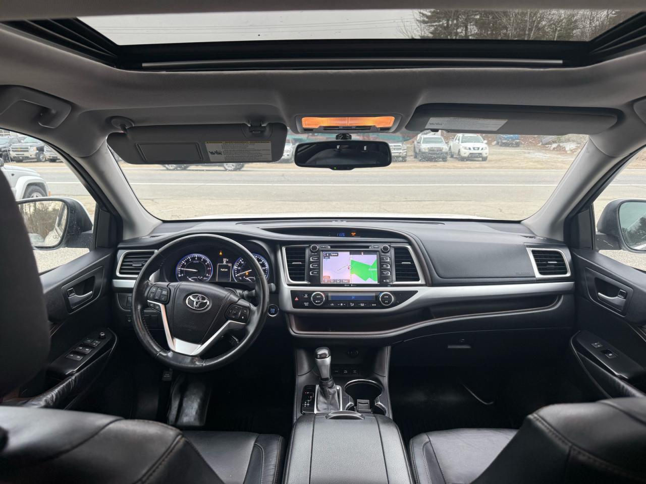 2014 TOYOTA HIGHLANDER XLE photo 8