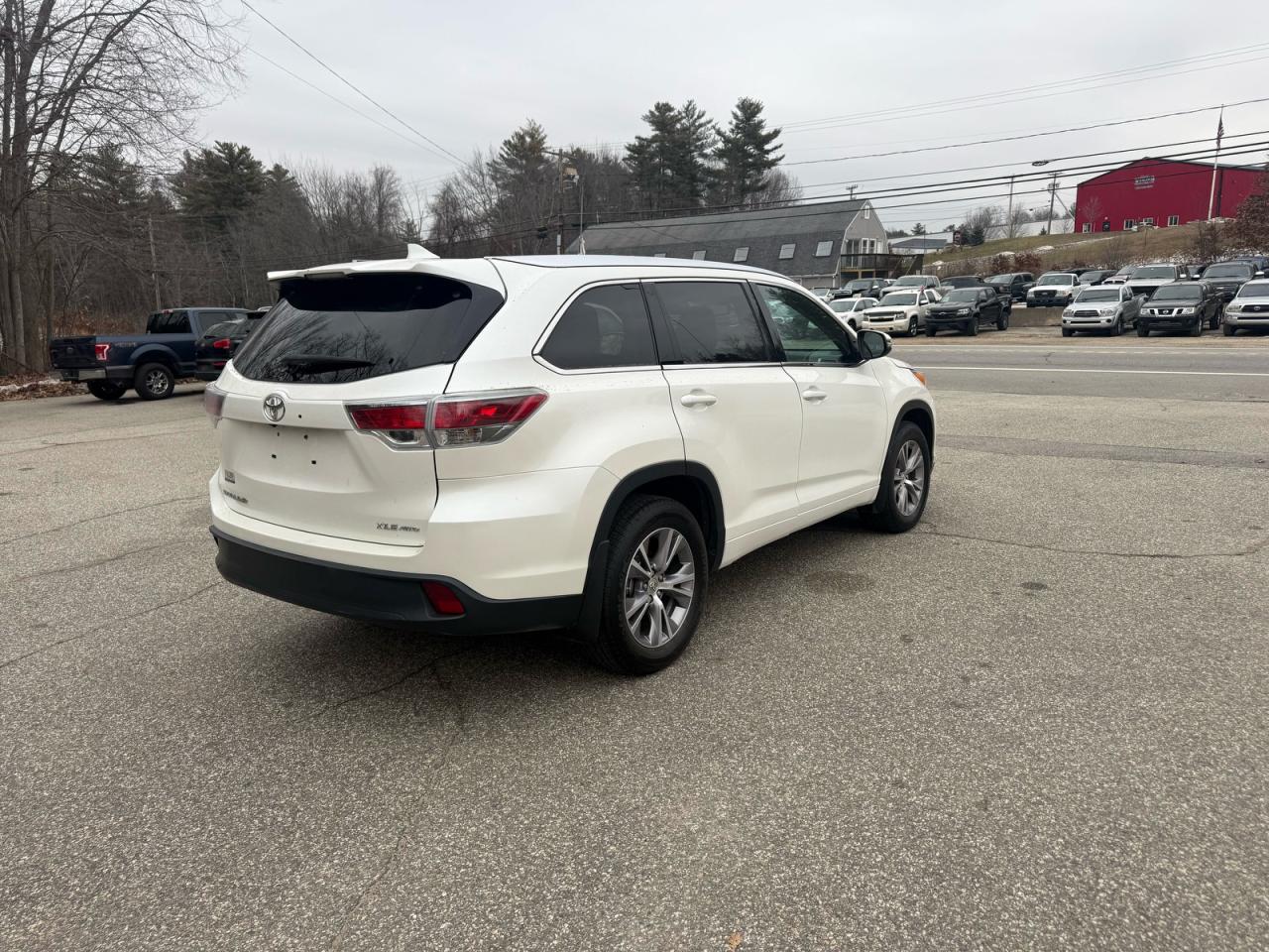 2014 TOYOTA HIGHLANDER XLE photo 4