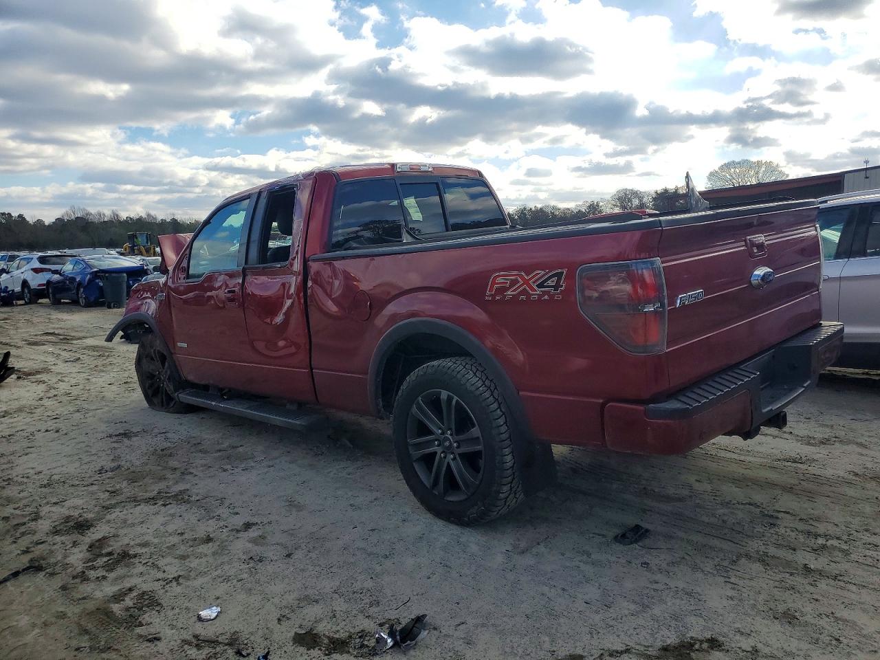 2013 FORD F150 SUPER CAB photo 2