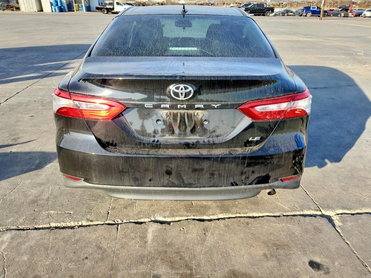 2019 TOYOTA CAMRY L photo 6