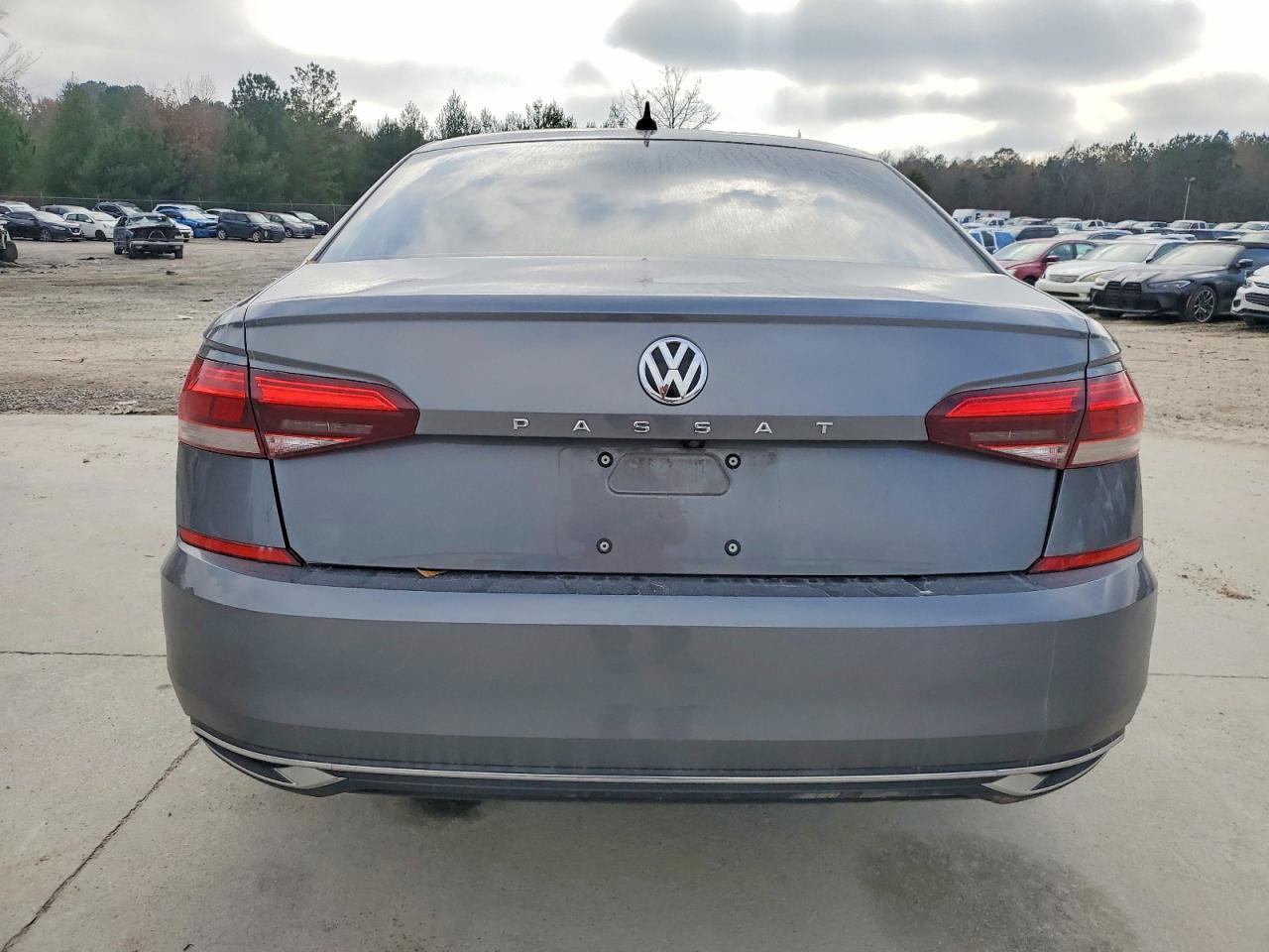 2020 VOLKSWAGEN PASSAT SE photo 11