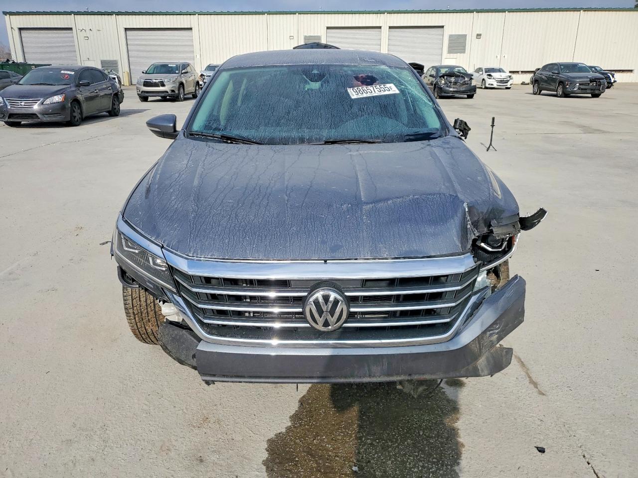 2020 VOLKSWAGEN PASSAT SE photo 9